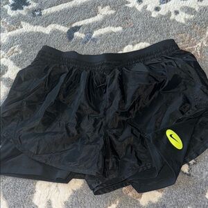 Nike icon clash Luke layered shorts black green woman size S